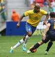 <p>Ap&oacute;s longo tempo afastado da Sele&ccedil;&atilde;o Brasileira, Maicon foi titular nos duelos diante da Austr&aacute;lia e de Portugal</p>  Foto: Bruno Domingos/Mowapress / Divulgação