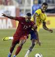<p>Nani comandou o setor ofensivo de Portugal, mas não conseguiu brilhar contra a Seleção Brasileira</p>  Foto: AP