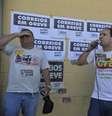 No Rio de Janeiro, cerca de 300 funcionários dos Correios fizeram uma assembleia, no Centro de Distribuição de Encomendas, em Benfica, zona norte da capital fluminense, para discutir as reivindicações  Foto: Tomaz Silva / Agência Brasil