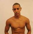<p>Anderson Dias atualmente tenta engrenar uma carreira como modelo e treina artes marciais</p>  Foto: Facebook / Reprodução