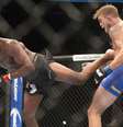 <p>Clamor por revanche entre Jon Jones e Alexander Gustafsson pode tirar Glover Teixeira da fila</p>  Foto: AP