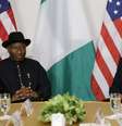 Obama fala à imprensa antes de encontro com o presidente nigeriano, Goodluck Jonathan, em Nova York  Foto: AP