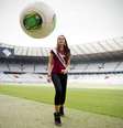 Em dia de estádio vazio, as 27 candidatas ao Miss Brasil 2013 visitaram o Mineirão, em Belo Horizonte, onde brincaram de bobinho e de embaixadinhas   Foto: Bruno Santos / Terra