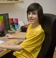 <p>Aos 13 anos, Daniel criou o aplicativo Backdoor, ferramenta de bate-papo anônimo</p>  Foto: Divulgação