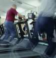 Especialistas dizem que apesar da pesquisa pessoas não devem trocar remédios por exercícios  Foto: BBC News Brasil