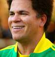 <p>Em uma vida ditada por cores e traços, o pintor Romero Britto, nascido no Recife, completa cinquenta anos de idade neste domingo (6); seu estilo nas telas ganhou o mundo e o tornou uma das referências do Brasil no exterior. Navegue pela galeria e veja algumas de suas obras</p>  Foto: Getty Images 