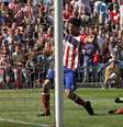 <p>Diego Costa &eacute; o artilheiro do Campeonato Espanhol, superando estrelas como Cristiano Ronaldo e Messi</p>  Foto: EFE