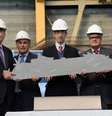 O corte da primeira peça de metal do novo navio da classe Oasis, da Royal Caribbean, marcou o início da construção da embarcação na STX France, na França  Foto: Royal Caribbean International/Divulgação