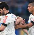 <p>Alexandre Pato, atacante de R$ 45 milhões, deu vexame ao ver Dida não ter trabalho para defender cobrança fatal nas penalidades</p>  Foto: Edu Andrade/Fato Press / Gazeta Press