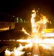 <p>Polícia só reagiu depois que manifestantes atearam fogo em ônibus no terminal Parque Dom Pedro II</p>  Foto: Bruno Santos / Terra