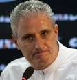 <p>Diretoria do Santos deve desistir de apostas e iniciará contatos para acertar com um técnico de renome; Tite desperta concorrência</p>  Foto: Rodrigo Gazzanel / Futura Press