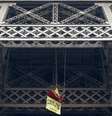 Manifestante se pendura na Torre Eiffel, em Paris, com um cartaz dizendo 'Libertem os 30 do Ártico'  Foto: Reuters
