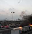 <p>Caminhões são saqueados, invadidos e incendiados na rodovia</p>  Foto: Beto Martins / Futura Press