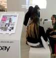 <p>Lançado em setembro no Brasil, o aplicativo "eBay Moda" marcou presença no SPFW com estande no Parque Villa-Lobos</p>  Foto: Ricardo Matsukawa / Terra