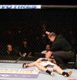 <p>Mesmo embalado pela torcida, Jason sofreu "nocaute-relâmpago"</p>  Foto: Getty Images 