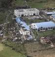 Imagens aéreas mostram destruição de galpão nas Filipinas  Foto: AP