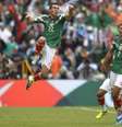Aguilar comemora gol do México em goleada sobre a Nova Zelândia na repescagem à Copa do Mundo de 2014  Foto: AFP