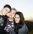 Daniel com os familiares  Foto: Arquivo Pessoal / BBC News Brasil