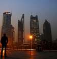 <p>Crescimento econômico da China no 4º trimestre de 2014 desacelerou menos que o esperado</p>  Foto: Carlos Barria / Reuters