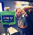 Paulo Roberto foi o primeiro brasileiro a comprar o Xbox One  Foto: Fnac / Divulgação