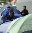 Americanos acampam durante o feriado para aproveitar descontos da Black Friday  Foto: AFP