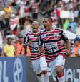 Time pernambucano comemora título em casa  Foto: Aldo Carneiro / Agência Lance