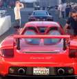 Em foto postada na internet, Paul Walker é visto do lado de fora de carro que bateu  Foto: Reprodução