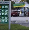 <p>Pre&ccedil;os de combut&iacute;veis expostos em um posto de gasolina na praia de Copacabana, no Rio de Janeiro</p>  Foto: Ricardo Moraes / Reuters