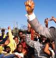 <p>Nelson Mandela morreu nesta quinta-feira, aos 95 anos, e recebeu incont&aacute;veis homenagens pelas redes sociais</p>  Foto: Eco Desenvolvimento