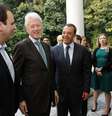 <p>Ex-presidente Bill Clinton com o prefeito do Rio Eduardo Paes e o governador S&eacute;rgio Cabral</p>  Foto: Shana Reis / Divulgação