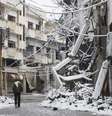 Neve cobre a cidade de Homs, devastada pela guerra  Foto: Reuters