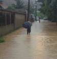 <p>Chuva provocou alagamentos em diversas cidades capixabas, como Cariacica</p>  Foto: Felipe Lima / vc repórter