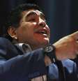 O ex-jogador argentino Diego Maradona concede entrevista coletiva em São Paulo, em setembro do ano passado. 04/09/2013  Foto: Paulo Whitaker / Reuters