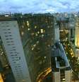 Vista aérea do COPAN e de parte de São Paulo. O preço médio do metro quadrado de imóveis prontos em sete capitais brasileiras subiu 12,7 por cento em 2013, abaixo do avanço de 13,7 por cento registrado no ano anterior, mostrou o índice FipeZap divulgado nesta segunda-feira. 23/01/2004  Foto: Paulo Whitaker / Reuters