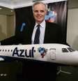 <p>O anúncio do da tarifa-teto realizado ontem pelo presidente da Azul, David Neeleman, foi considerado pelo mercado como uma estratégia de marketing. A atitude agradou ao governo</p>  Foto: Paulo Whitaker / Reuters