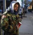 <p>H&aacute; d&uacute;zias de "cidades" com barracas de sem-teto, tanto grandes quanto pequenas, nos arredores de Seattle</p>  Foto: BRIAN SNYDER / REUTERS