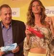 <p>Gisele Bündchen e Alexandre Grendene, o novo bilionário brasileiro</p>  Foto: Divulgação