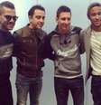 <p>Daniel Alves, Xavi, Messi e Neymar se preparam para embarcar para Zurique</p>  Foto: Instagram / Reprodução