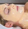 Receita feita em casa consegue manter a maciez adequada e ainda diminuir o aspecto oleoso facial  Foto: Shutterstock