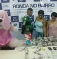 Policiais desconfiaram do urso quando sentiram um forte cheiro de maconha   Foto: Márcio Azevedo / Especial para Terra