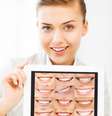 Para a saúde bucal existem aplicativos que podem ajudar na hora de escovar os dentes, ir ao dentista ou ensinar sobre o tema para as crianças  Foto: Shutterstock