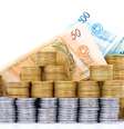 Salários em concursos desta semana vão até R$ 30,4 mil  Foto: Vinicius Tupinamba/Shutterstock