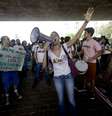 Representantes de movimentos sociais e entidades estudantis como a Assembleia Nacional de Estudantes - Livre estão entre os manifestantes  Foto: Ricardo Matsukawa / Terra