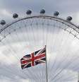 <p>O Banco da Inglaterra, banco central britânico, previu no início deste mês que a economia britânica crescerá 3,5% neste ano</p>  Foto: Luke MacGregor / Reuters
