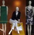 <p>Um dos itens que pressionou a&nbsp;alta da infla&ccedil;&atilde;o da baixa renda em outubro, o pre&ccedil;o&nbsp;das roupas variou 0,91% no m&ecirc;s,&nbsp;segundo a FGV</p>  Foto: Ricardo Moraes / Reuters
