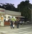 <p>Grevistas bloquearam a entrada da garagem da Carris, impedindo a saída de ônibus no quarto dia de greve</p>  Foto: Fernando Teixeira / Futura Press