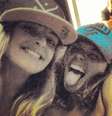 Mayara Nable e a sua prima, a atriz Isis Valverde, antes do acidente  Foto: Instagram / Reprodução