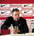 <p>Abel Braga ainda n&atilde;o conta com Dida e Gilberto</p>  Foto: Alexandre Lopes / Inter / Divulgação