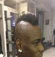 Mario Balotelli apresenta novo penteado  Foto: Twitter / Reprodução