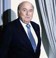 <p>Presidida por&nbsp;Joseph Blatter, Fifa tem feito programas frequentes para coibir arma&ccedil;&atilde;o de jogos</p>  Foto: Amr Abdallah Dalsh / Reuters